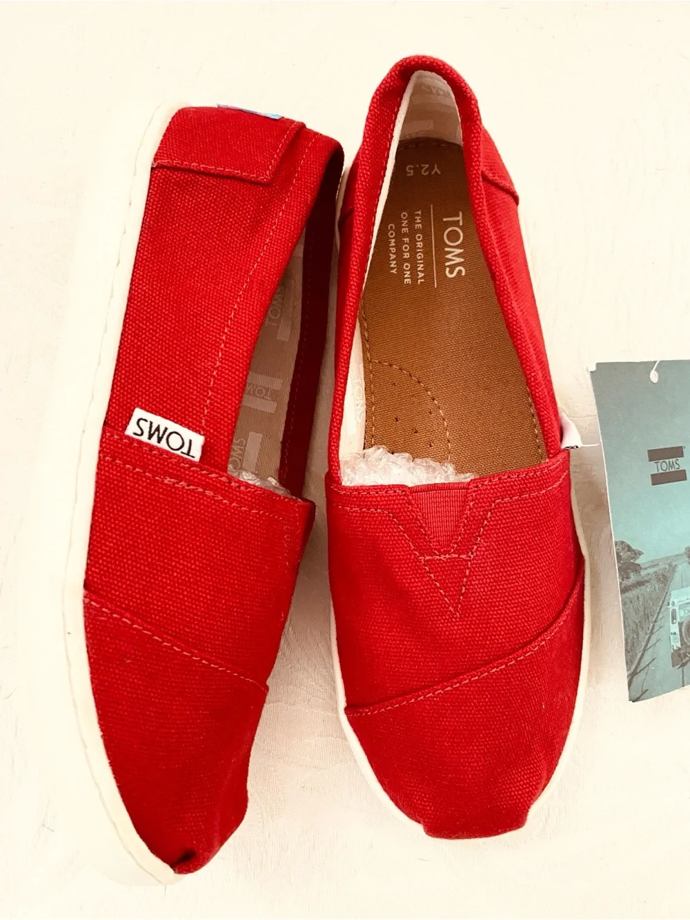 Toms Kids Red Canvas Slip-On Moccasins Size 2.5 Youth Classic New